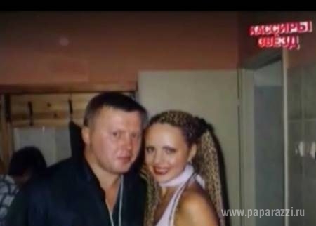 Певица максим снималась в порно русская пара сверху трахает анальную дырку подоробки