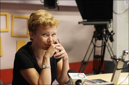 Тина Канделаки ответила на оскорбления радиоведущей Лариной