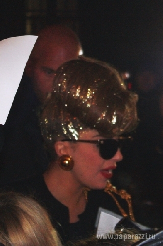 Lady Gaga триумфально прилетела в Петербург