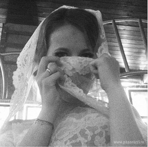 В Интернете появились фото со свадьбы Ксении Собчак