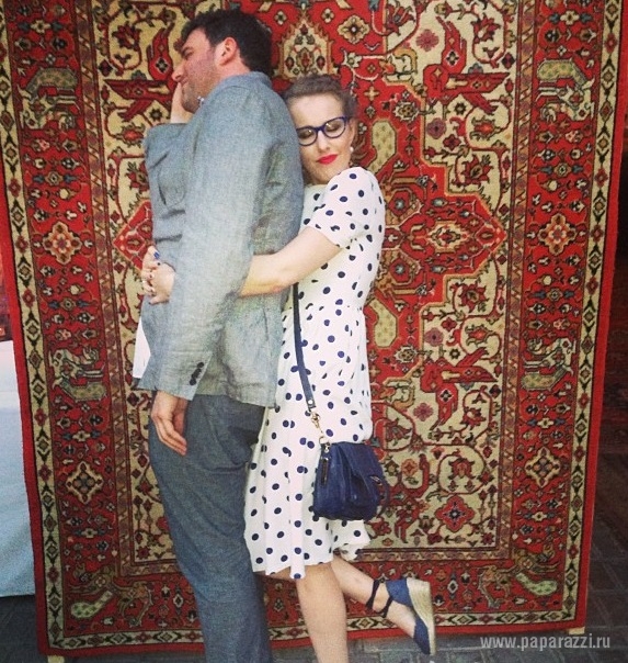 Ксения Собчак заснула с мужем прямо на полу