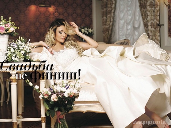 Алена Водонаева вновь надела белое платье
