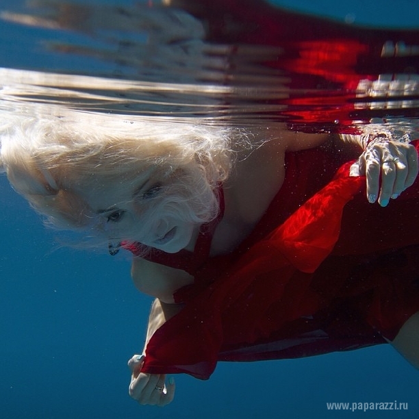 Ольга Бузова: "Я всё равно всплываю, даже когда меня "топят"