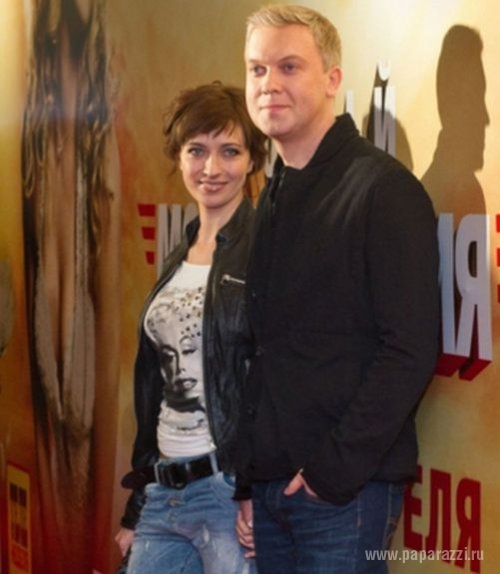 Сергей Светлаков пришел на премьеру фильма со своей супругой