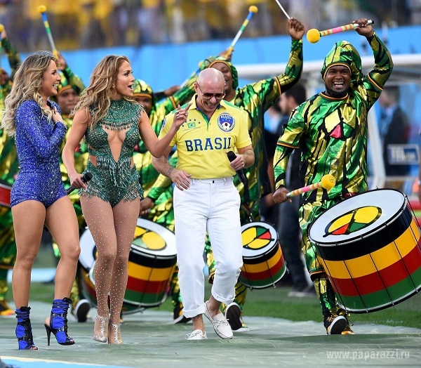 Дженнифер Лопес все же зажгла на открытии чемпионата мира по футболу в Бразилии