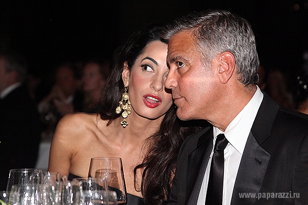 Джордж Клуни впервые вышел в свет со своей невестой