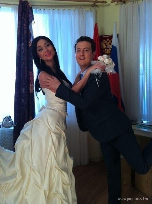 Анастасия самбурская фото с мужем