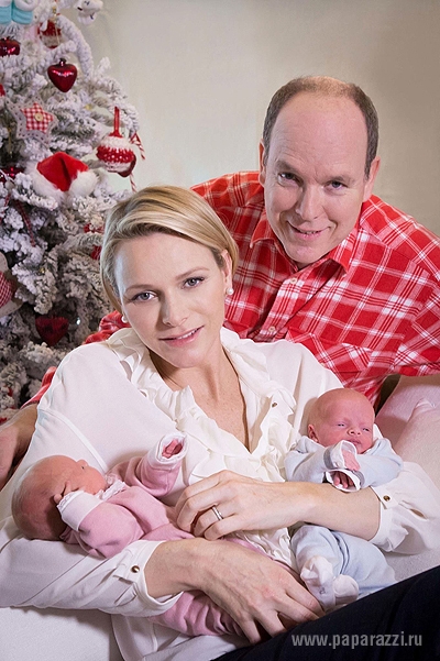 В сеть впервые попали фото новорожденных детей княгини Шарлен и князя Альбера II 