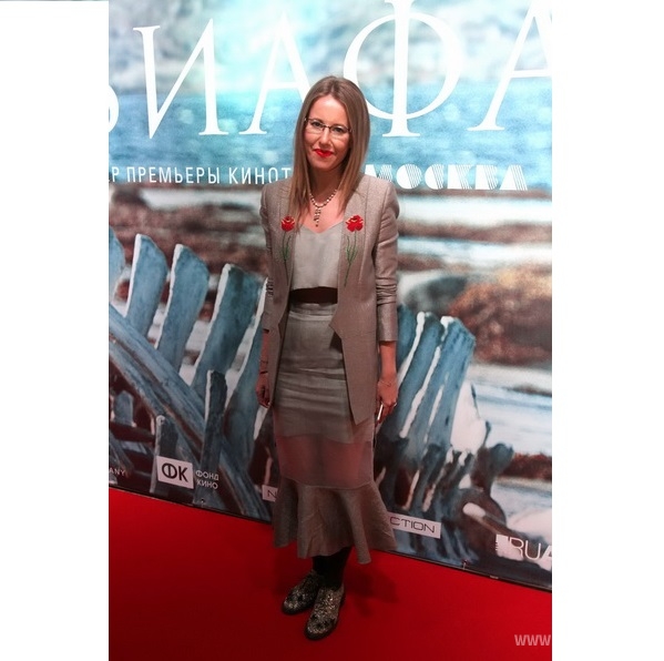 Елена Лядова пришла на премьеру «Левиафана» с обручальным кольцом, а Роман Мадянов с подозрительно красным лицом