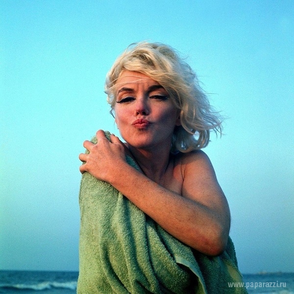 Опубликованы редкие фотографии Мерлин Монро на пляже