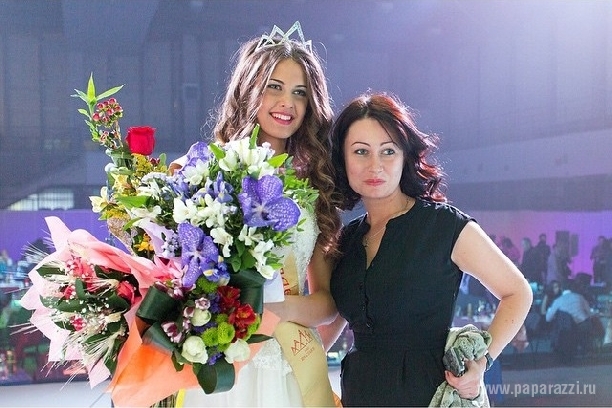 Фаворитка конкурса "Мисс Россия 2015" Елена Рошаль доказала, что милые девушки умеют ругаться матом