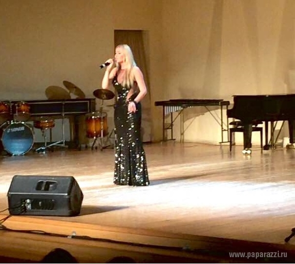 Виктория Ланевская приняла участие в благотворительном концерте Авраама Руссо