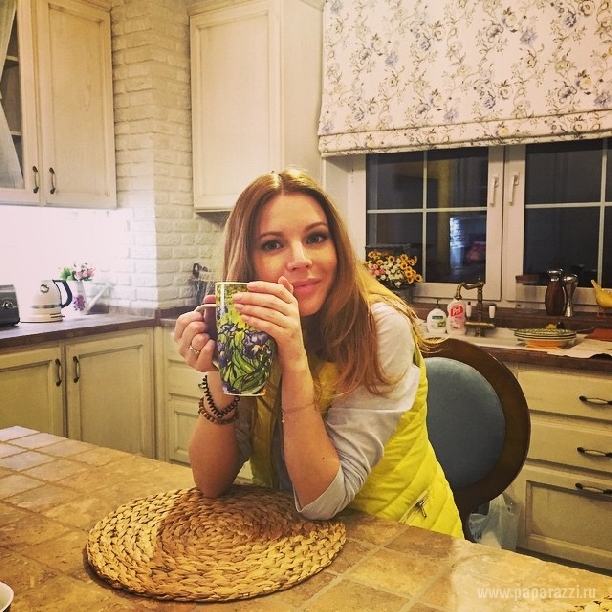 Наталья Подольская выложила фото с празднования новоселья
