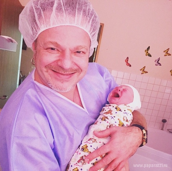 Наталья Подольская сделала первое фото с малышом