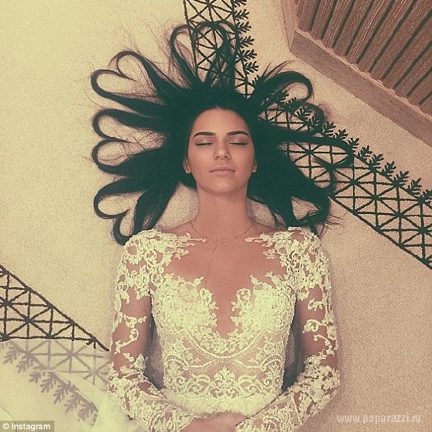 Интересное фото сестры Ким Кардашян Кендалл Дженнер стало самым популярным за всю историю Instagram