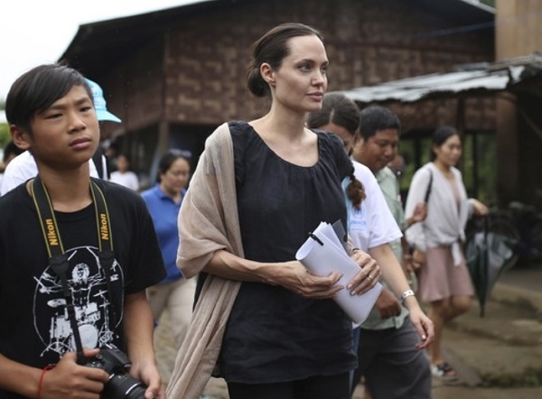 Изнеможенный внешний вид Анджелины Джоли связан с новыми проблемами со здоровьем