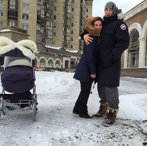 Ксения Бородина и Курбан Омаров отметили первый месяц дочери и рассказали о ее достижениях