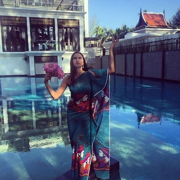 Эвелина Бледанс показала потрясающие снимки с отдыха в Таиланде