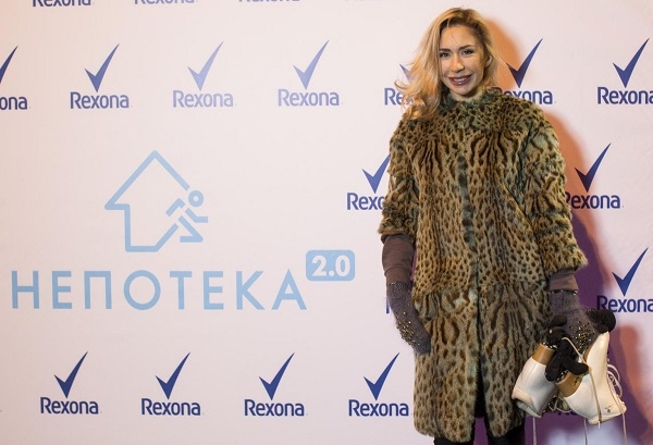 Анастасия Гребенкина поддержала социальный проект Непотека эффектным вращением на льду (видео)