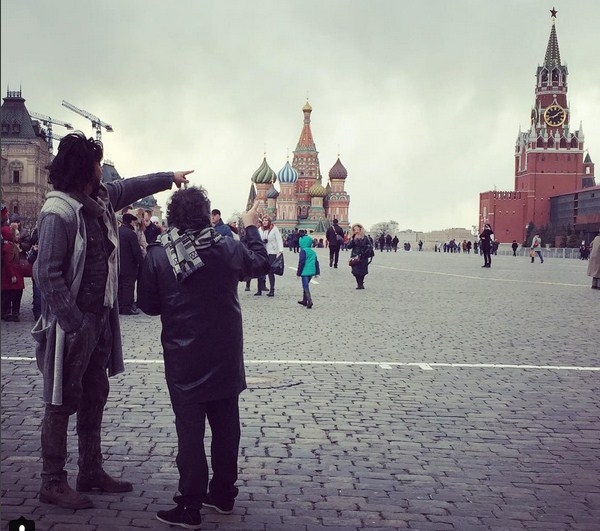 Филипп Киркоров удивил своим появлением на Красной площади в компании Франко Драгоне