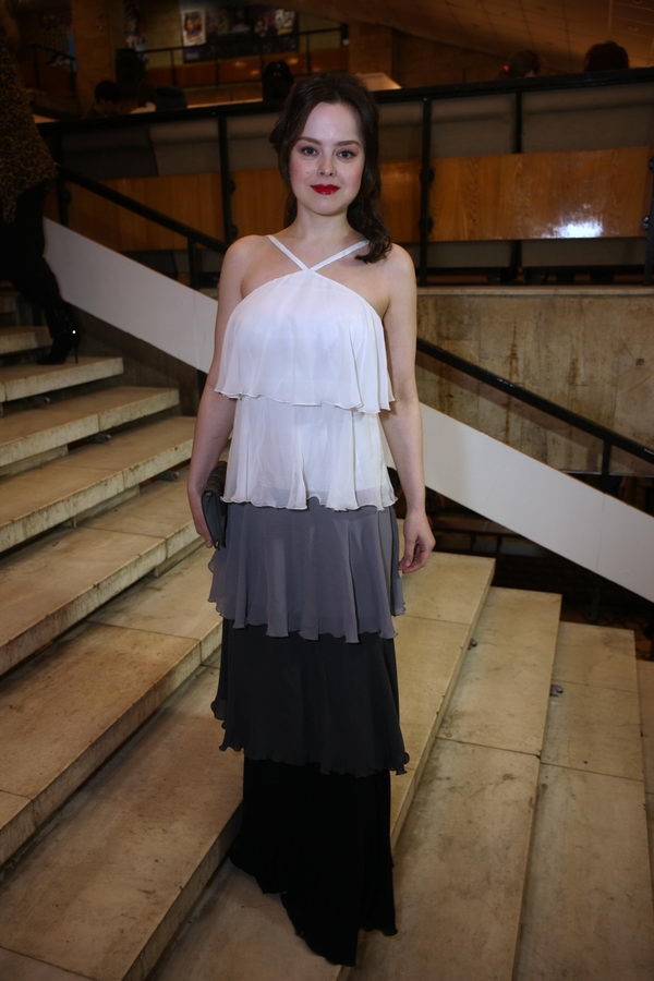 Платье Полины Максимовой стало главным украшением кинопремьеры