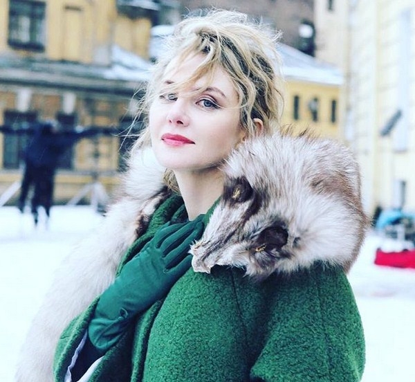 Рената Литвинова поделилась селфи без макияжа