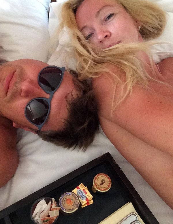 Татьяна Тотьмянина поделилась пикантным постельным фото с мужем