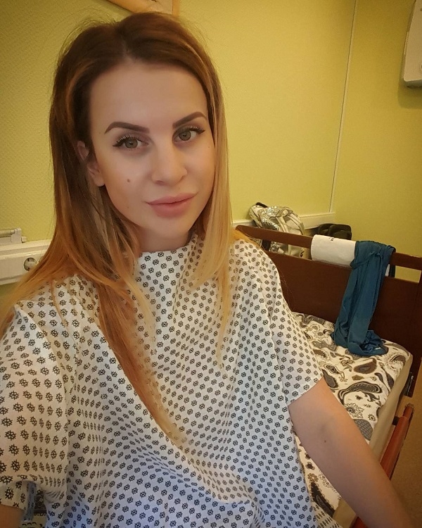 В сети появились уникальные снимки со дня, когда Оля Жемчугова сделала операцию по увеличению груди
