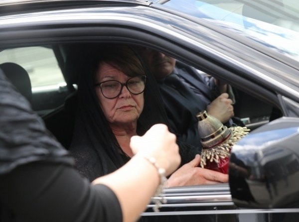 Московская полиция подтвердила, что деньги со счетов Жанны Фриске сняла её мать