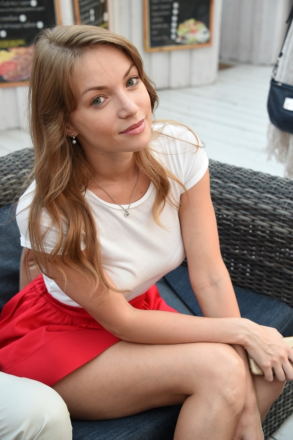 Лена Князева собрала друзей на презентации нового альбома «Сильная»