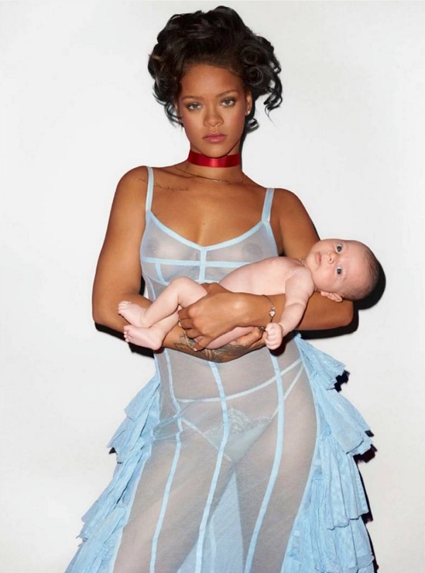 Рианна подверглась жесткой критике за откровенное фото с младенцем 