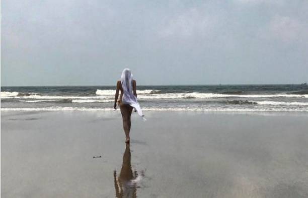 Оксана Фандера показала голую попку на отдыхе в Индии