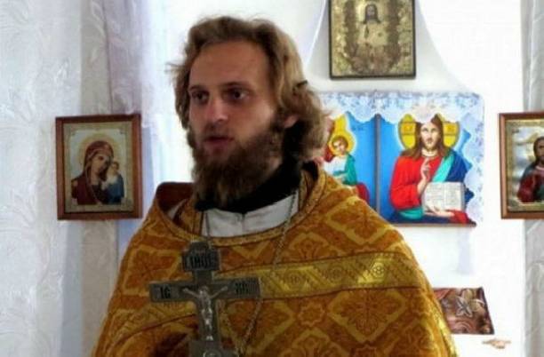 Май Абрикосов раскритиковал участие священника на "Доме-2"