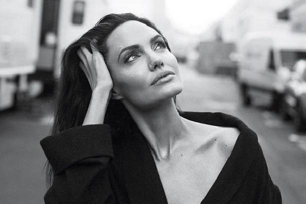 Анджелина Джоли испытывает финансовые проблемы