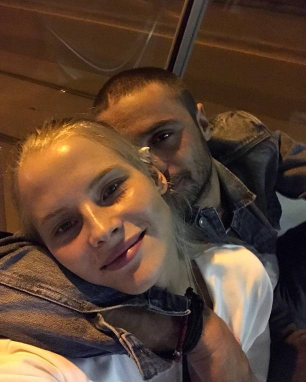 В полиции подтвердили факт избиения Ильи Глинникова его девушкой в пьяной драке