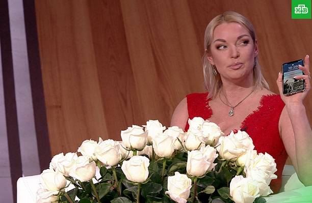 Анастасия Волочкова пообещала обнародовать домашнее видео своих любовных утех