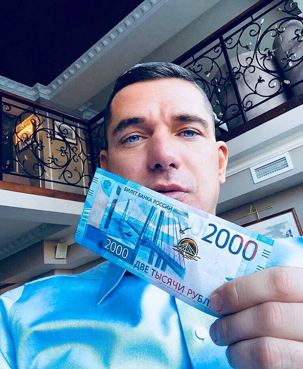 Курбан Омаров уже просит денег у своих подписчиков