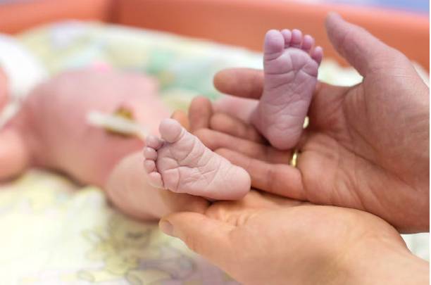 Анастасия Трегубова опубликовала первое фото новорожденной дочери