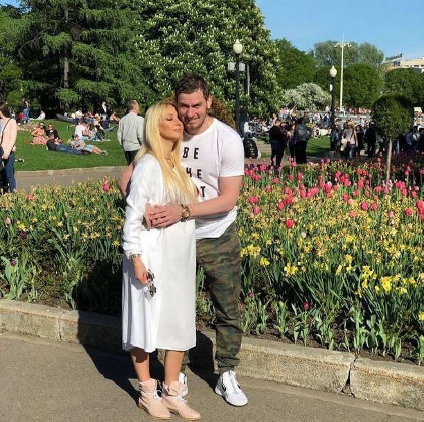 Супруг Леры Кудрявцевой подтвердил факт ее беременности
