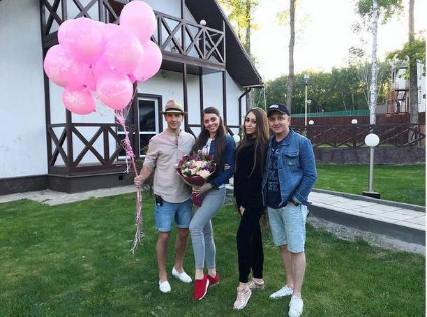 Илья Яббаров готовится сыграть свадьбу с беременной подружкой