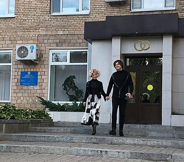 Прохор Шаляпин и Виталина Цымбалюк-Романовская отправились в ЗАГС