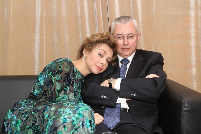 Игорь Малашенко покончил с собой после пяти месяцев брака с Боженой Рынской