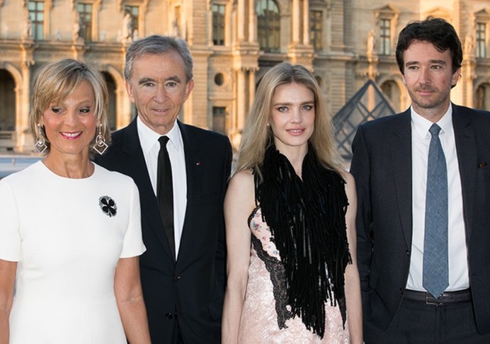 Наталья Водянова забавно поздравила мужа и его семью с покупкой компании Tiffany & Co.