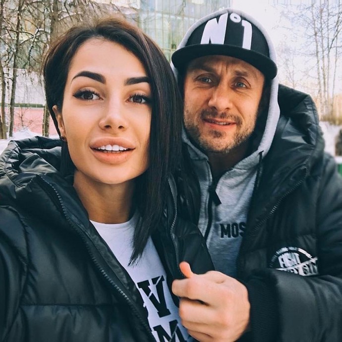 Саша Кабаева повидалась с заключённым в тюрьму мужем Александром Липовым