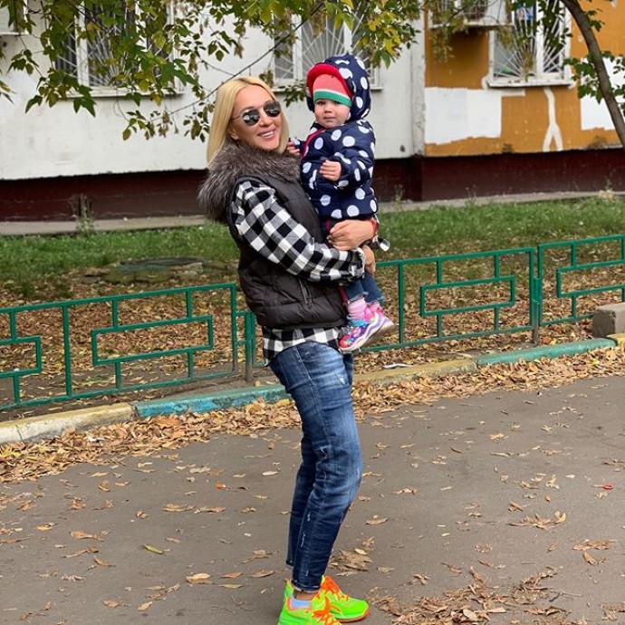 "Три попытки ЭКО": Лера Кудрявцева рассказала о рождении младшей дочери