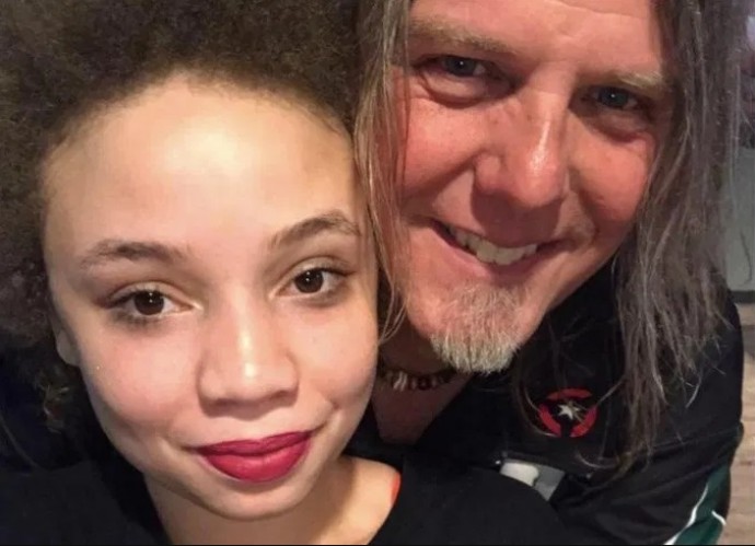 Дочь Стивена Спилберга Микаэла арестована за домашнее насилие