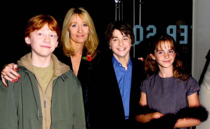 Джоан Роулин создала сайт "Гарри Поттер дома", чтобы развлечь детей в изоляции
