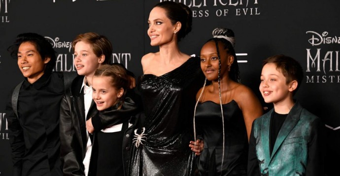 Брэд Питт и Анджелина Джоли договорились о том, что их дети будут учиться в обычной школе