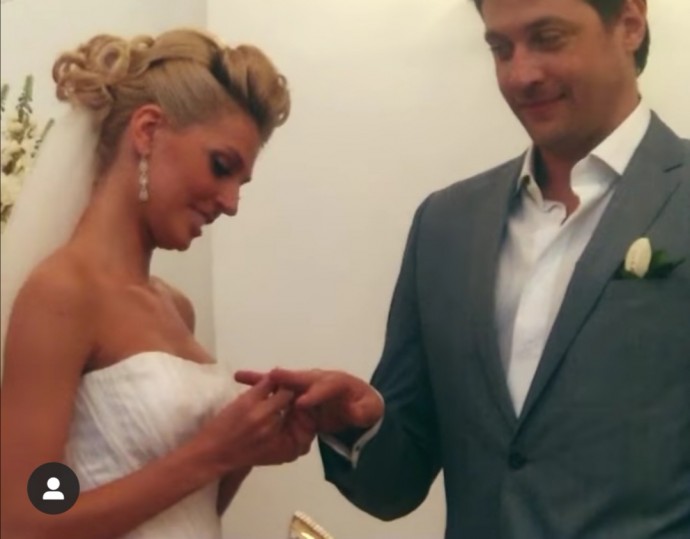 Саша Савельева показала видео со свадьбы с Кириллом Сафоновым