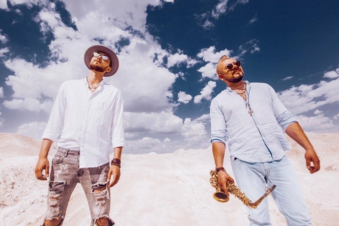 «Расстреляй любовью»: Sunstroke Project выпустили трек на русском языке